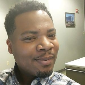 Meet your Posher, Levi